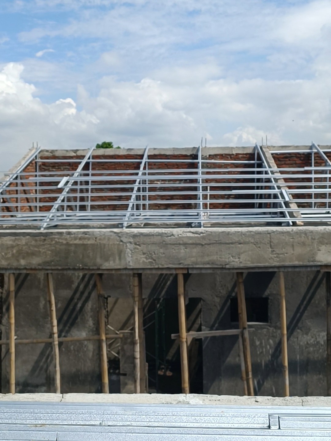 Alasan Kenapa Menggunakan Baja Ringan Untuk Atap Rumah